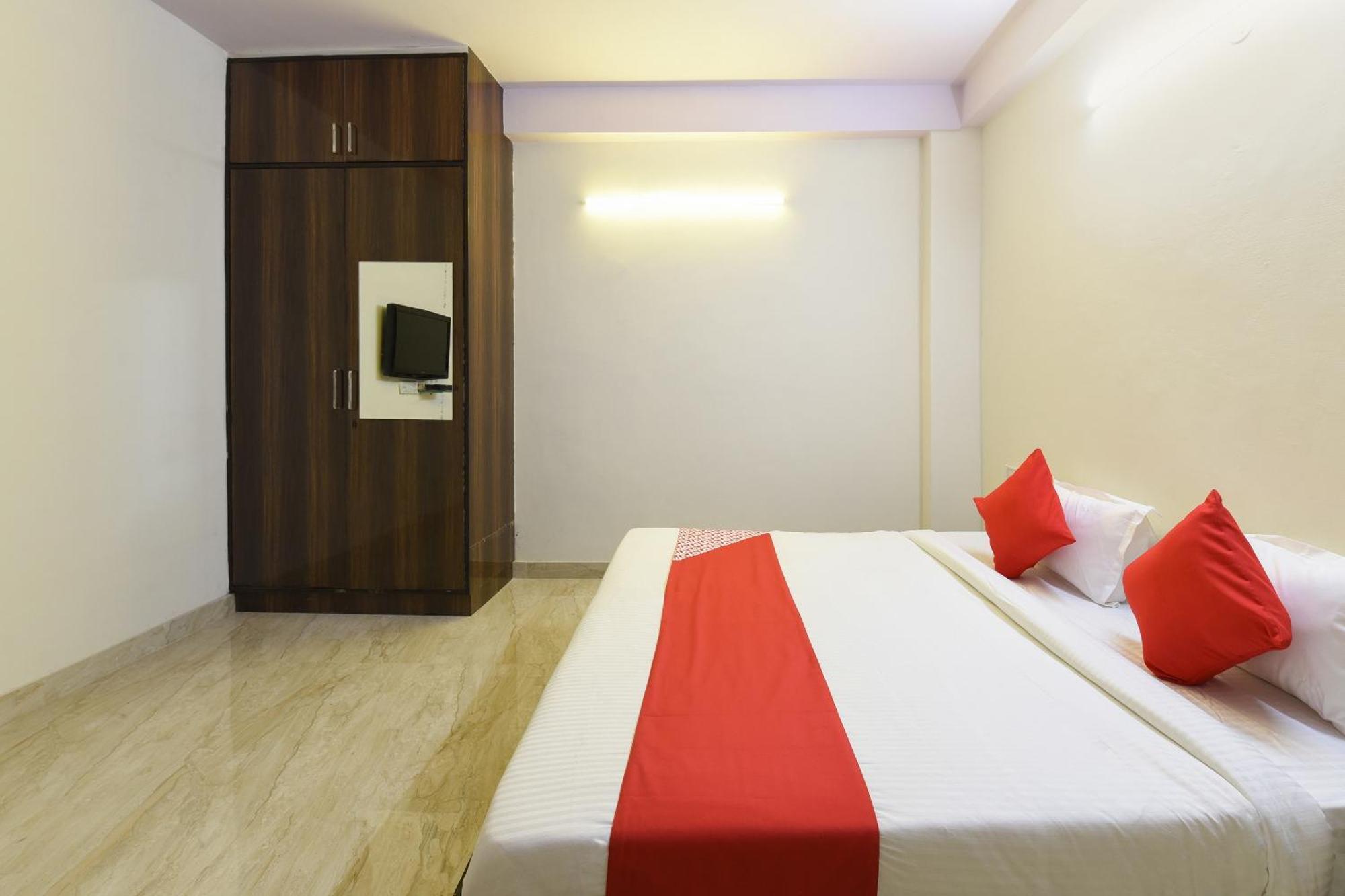 Hotel O Club Residency Ню Делхи Екстериор снимка