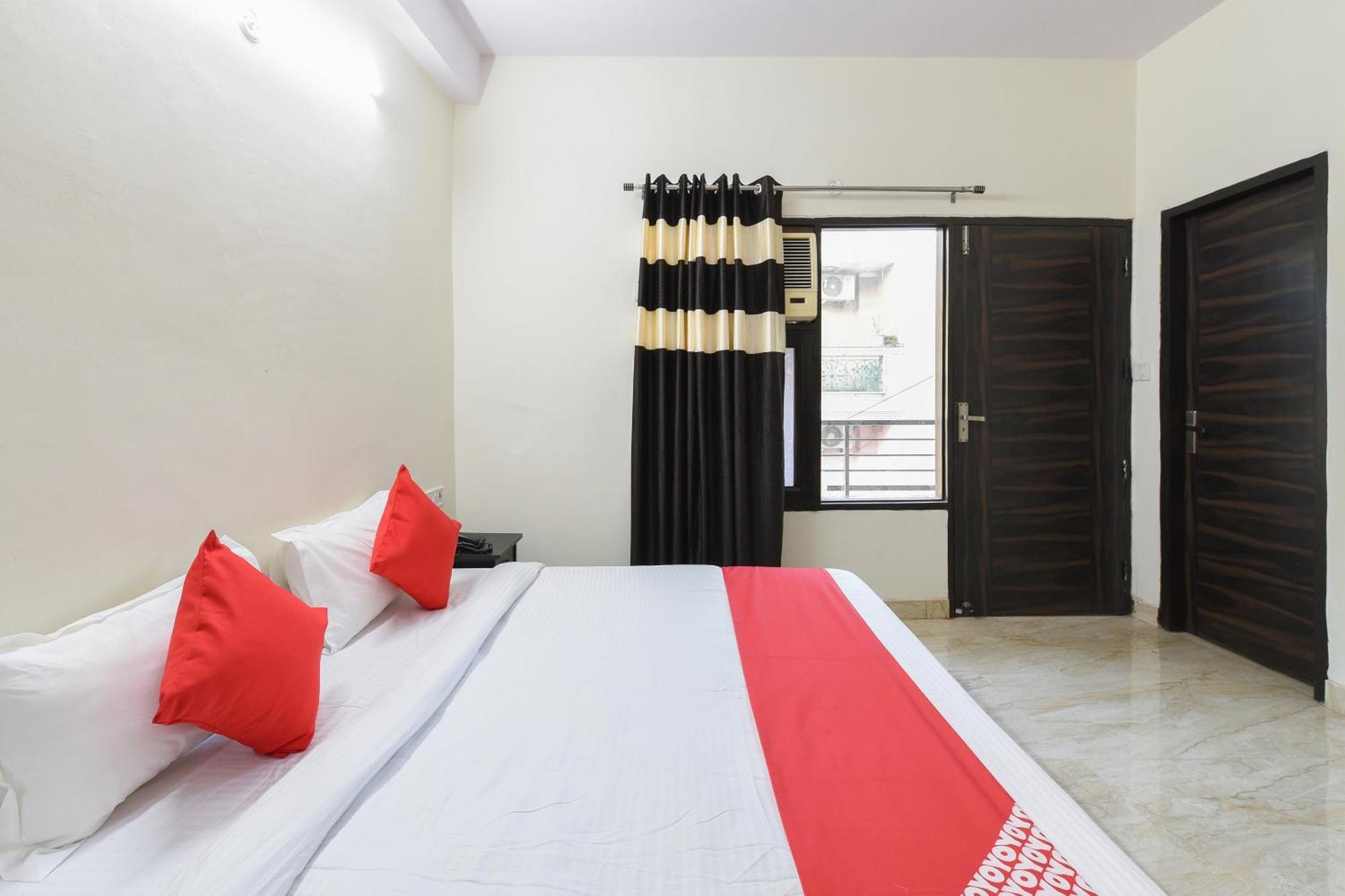 Hotel O Club Residency Ню Делхи Екстериор снимка