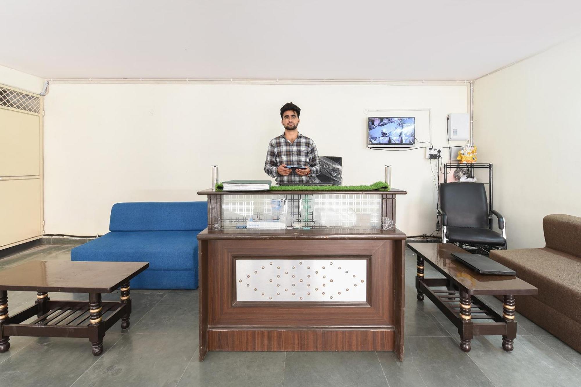 Hotel O Club Residency Ню Делхи Екстериор снимка