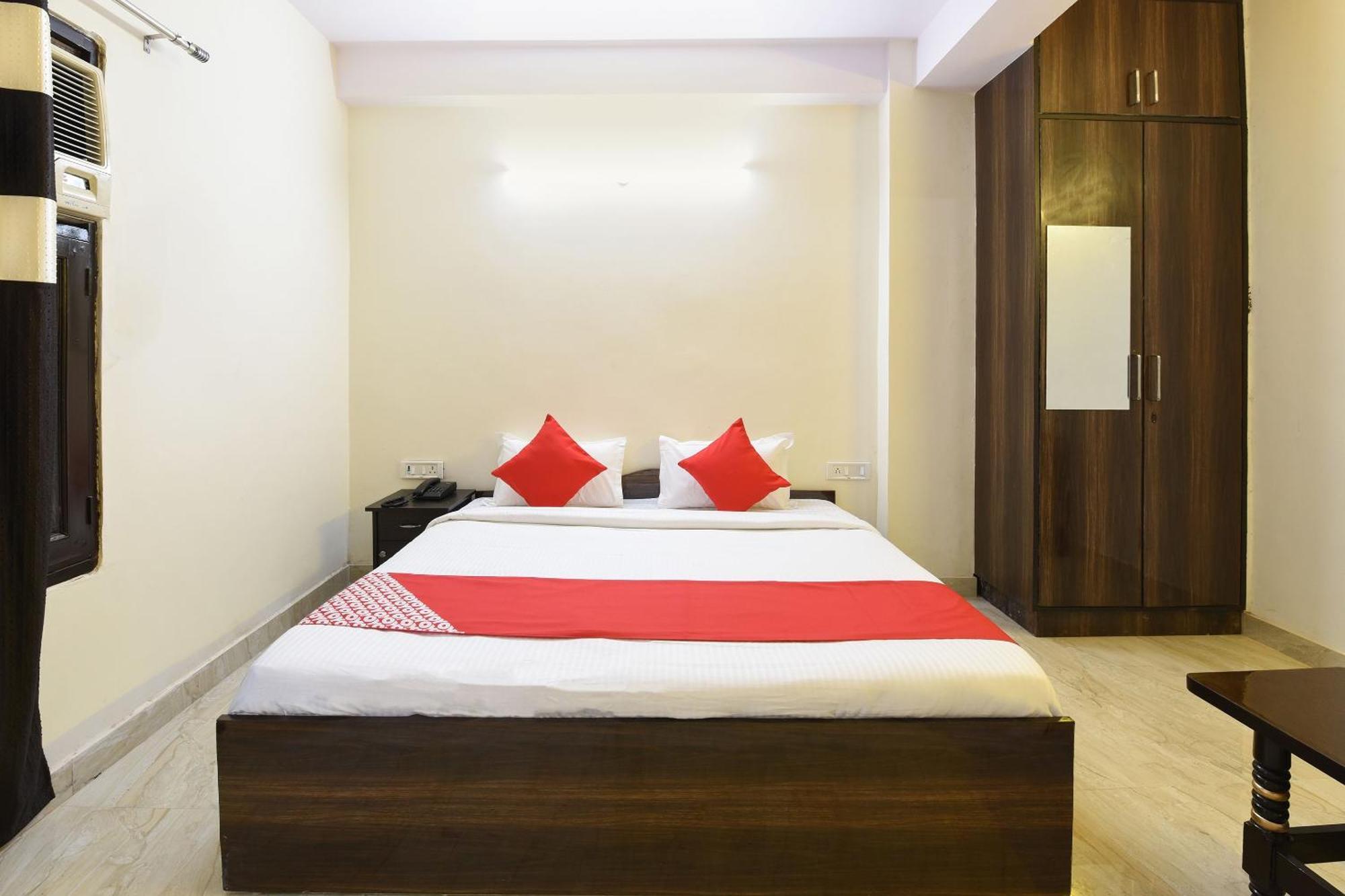 Hotel O Club Residency Ню Делхи Екстериор снимка